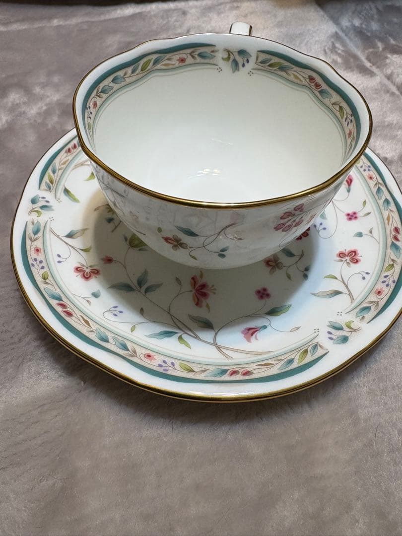 新品未使用】ノリタケ ボーンチャイナ 花更紗 カップ & ソーサー 5客