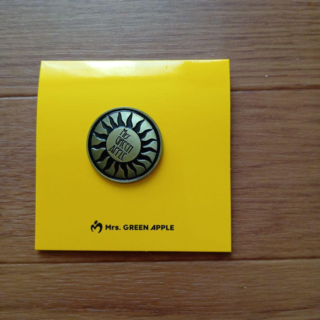 Mrs. GREEN APPLE ピンバッジ - メルカリ