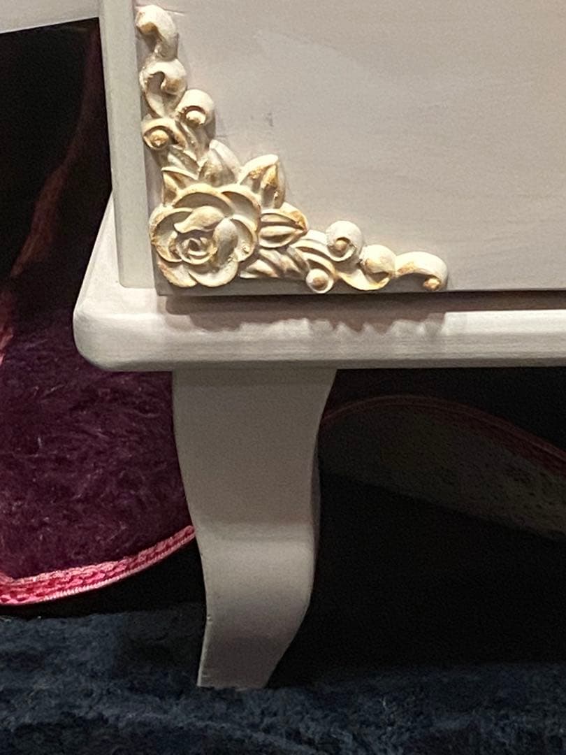 シャビー♦️ロココ仕様♦️高級 大型 オープン シェルフ♦️フリル