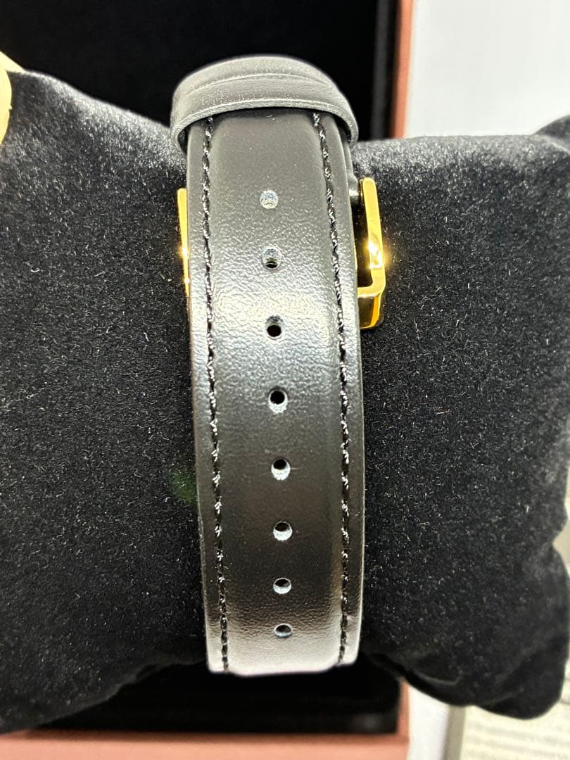 最終価格　メイドインアビス　INDEPENDENT コラボウオッチ アビスモデル