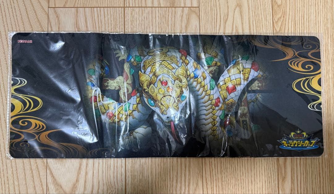 ラッシュデュエル　プレイマット　示現する貴巳神 プレイマット『示顕する貴巳神』【-】{-}《プレイマット》