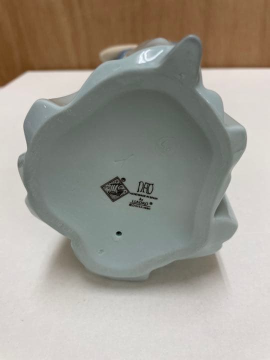 リヤドロ　姉妹会社ナオ　フィギュリン