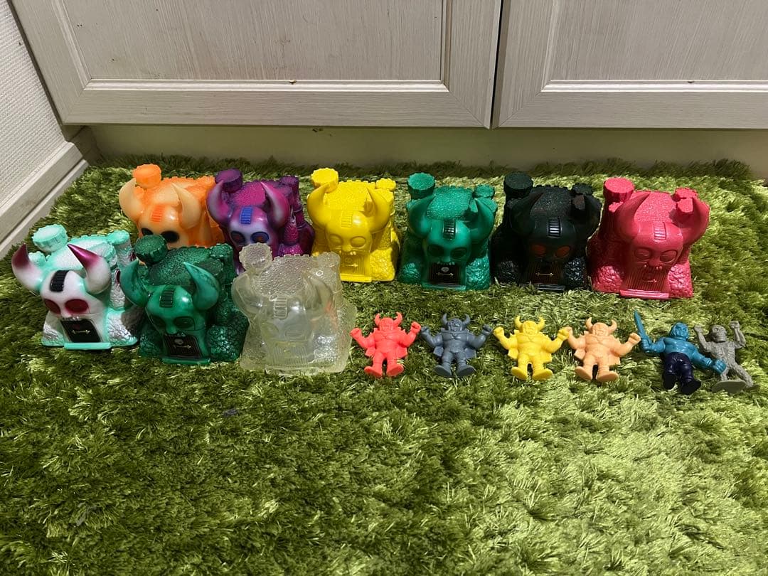 MOTULOS モツロス モツロス城 NERD ONE 消しゴム 塩ビ ソフビ MOTULOS モツロス モツロス城 NERD ONE 消しゴム 塩ビ ソフビ - メルカリ