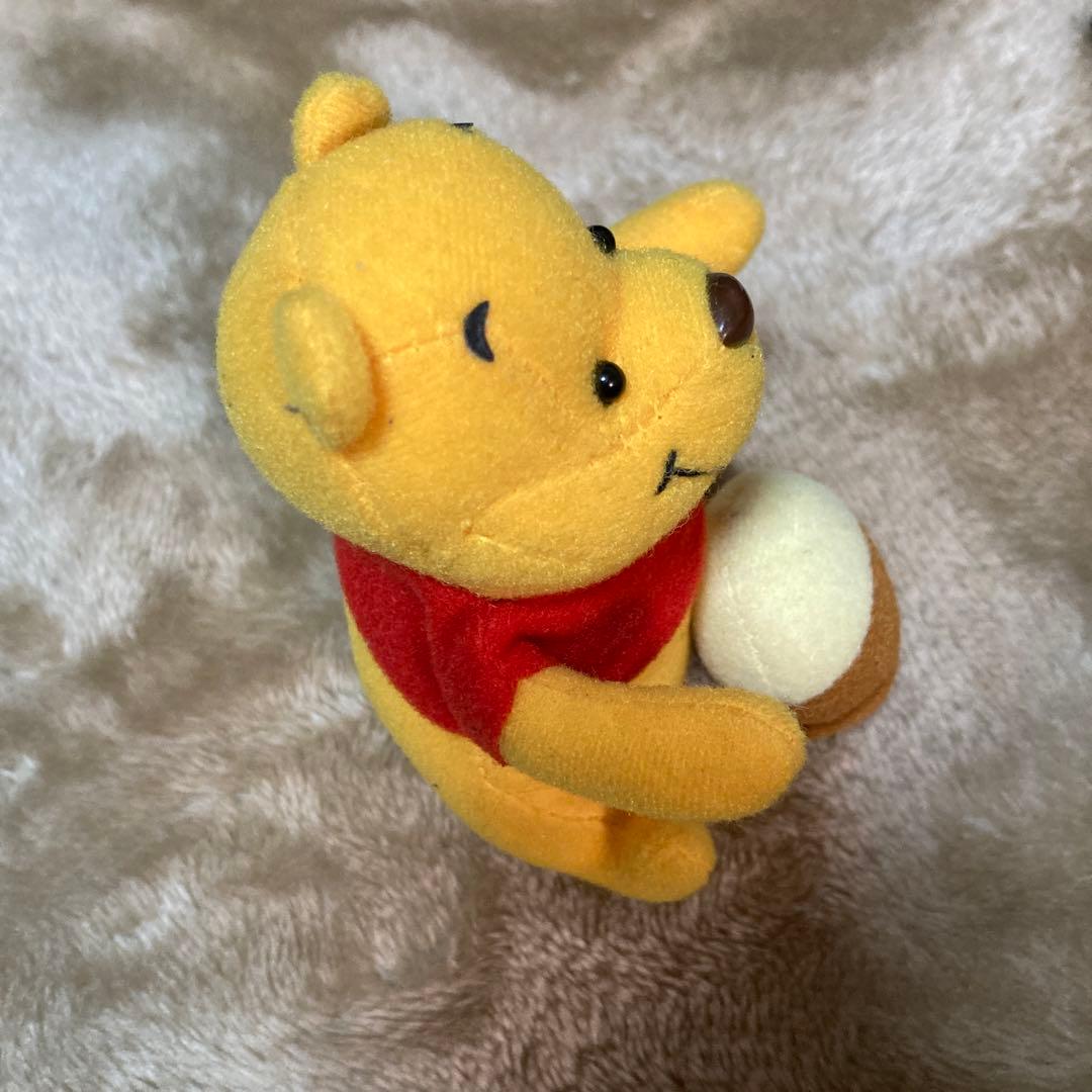 プーさんの人形(紐を引っ張るとブルブル震えます) - メルカリ