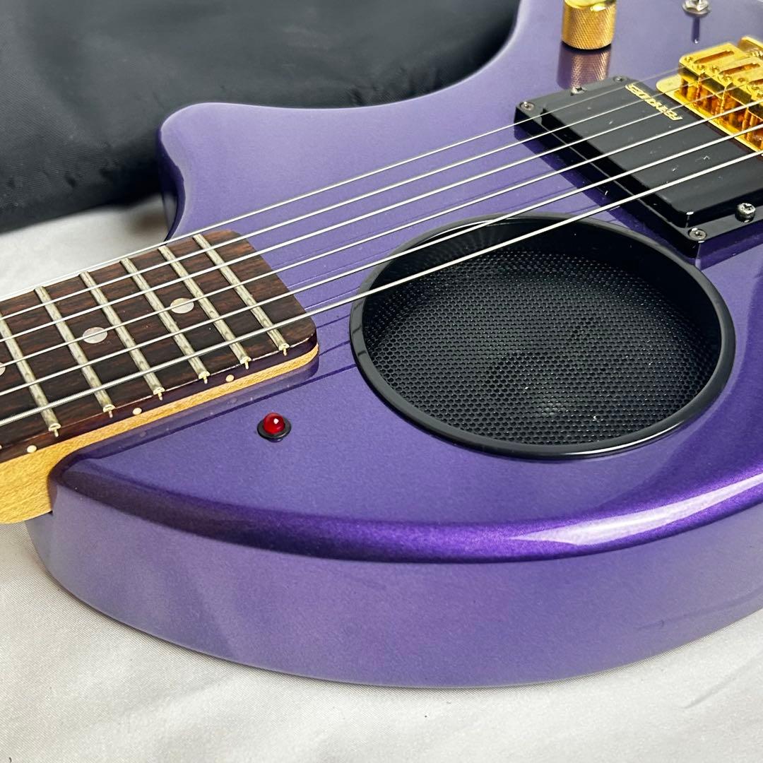 《美品》ZO-3 メタリックパープル アンプ内蔵ミニギター ソフトケース付
