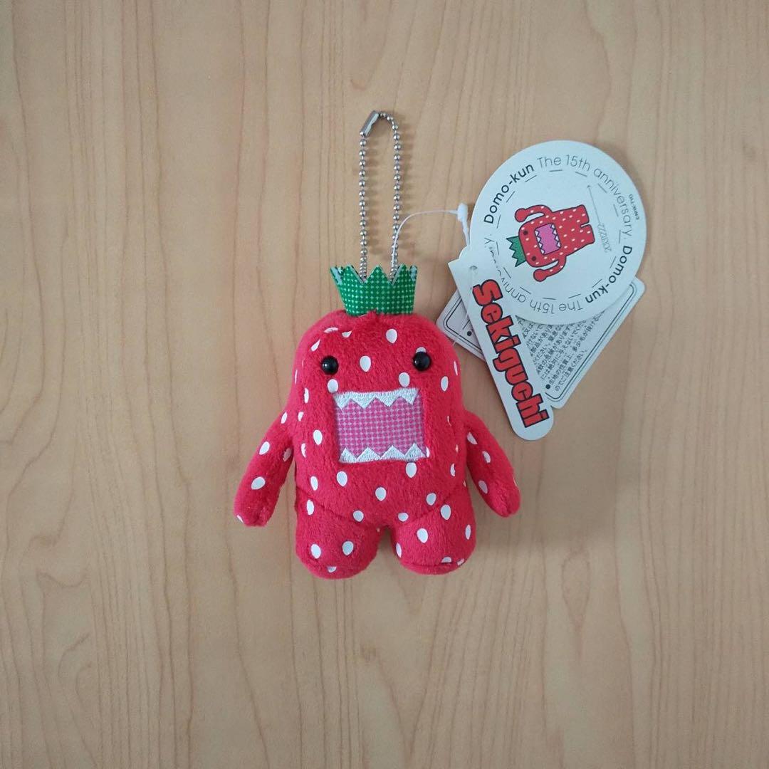 も*ん様 どーもくん 15th イチゴ マスコット ぬいぐるみ キーホルダー
