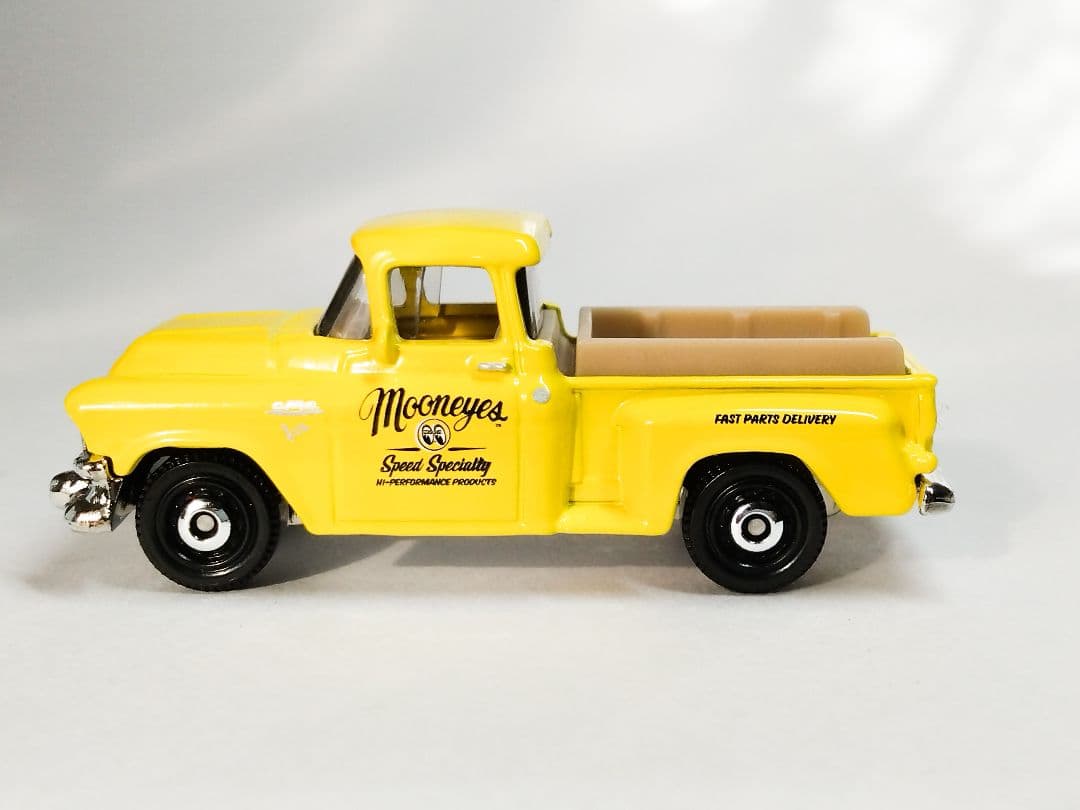 u*b様 マッチボックス 57 GMC STEPSIDE ムーンアイズ - メルカリ