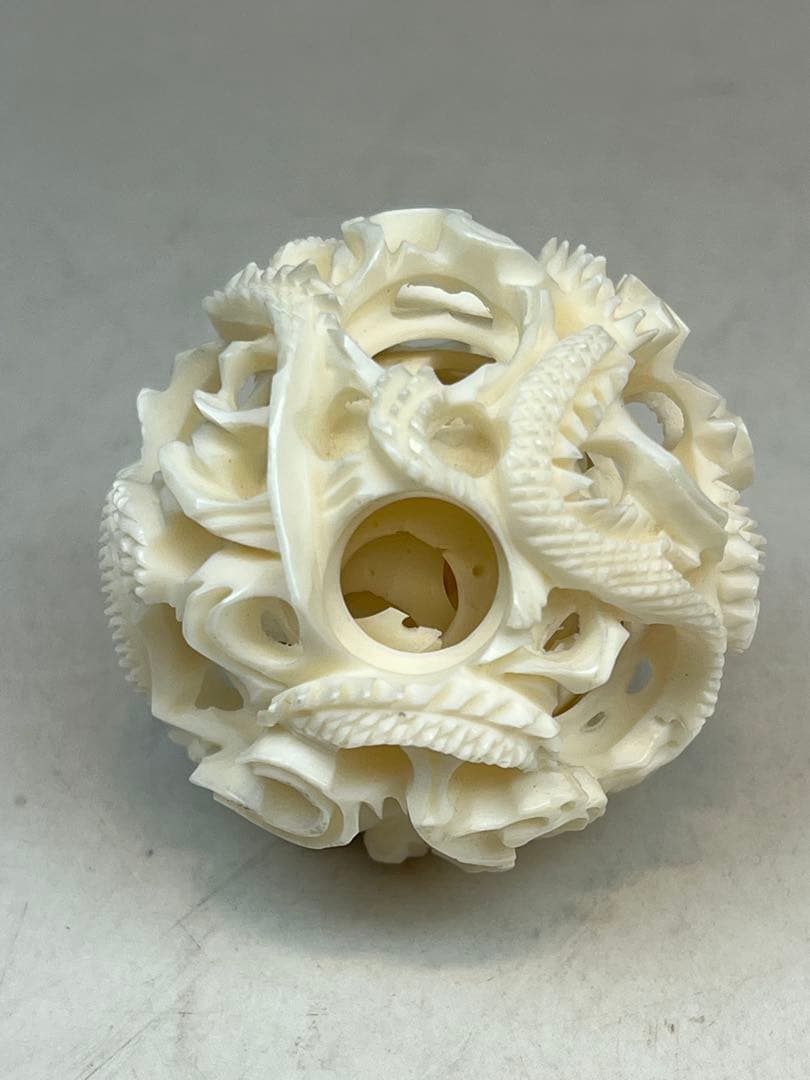 ［美品］極上白象　天球　61g置物　送料込み