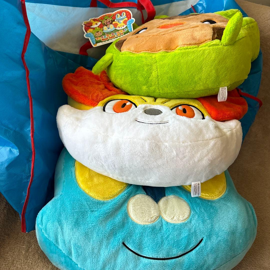 ポケモンセンター　フォッコ　ハリマロン　ケロマツ　フェイスクッション　ぬいぐるみ ポケットモンスター ハリマロン＆ケロマツ＆フォッコ3体セット｜Yahoo