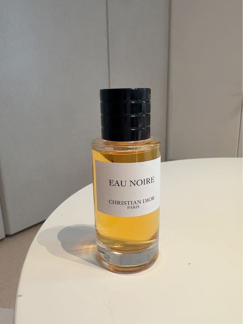 Christian Dior♡ EAU NOIRE オーノワール 40ml Eau Noire: Eau de Parfum with Lavender and Gourmand Perfume Notes