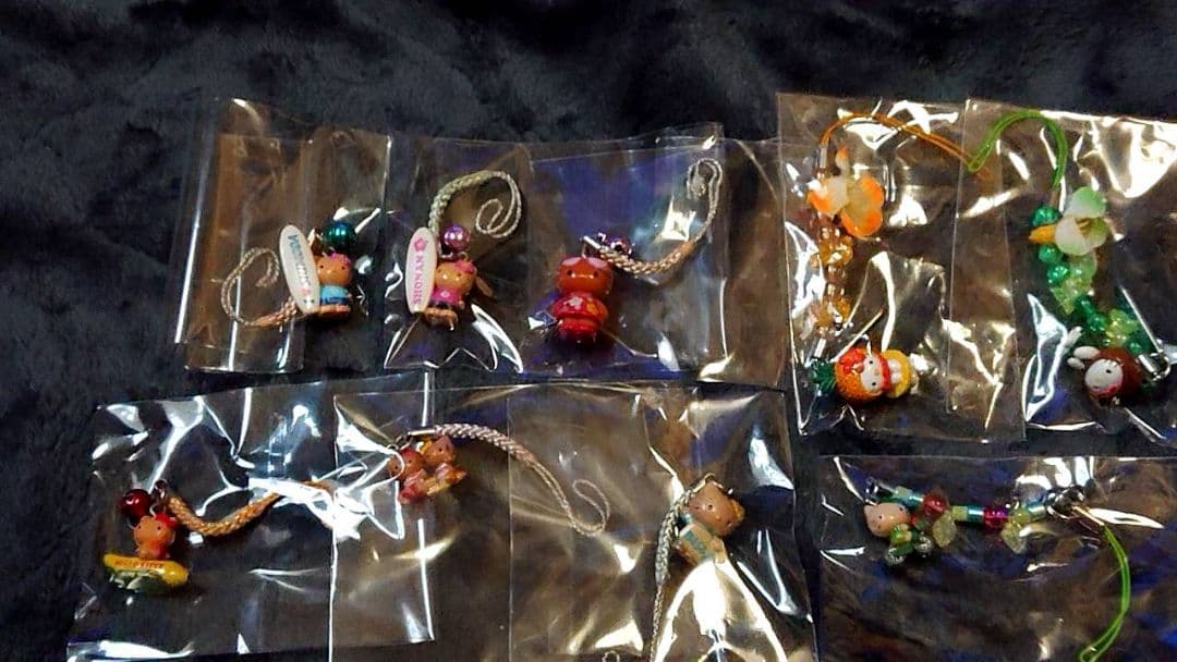 ふ*う様 ご当地ハローキティ ストラップ 95個セット　タグなし　レア ハローキティ ご当地ストラップセット 3｜トレファクONLINE