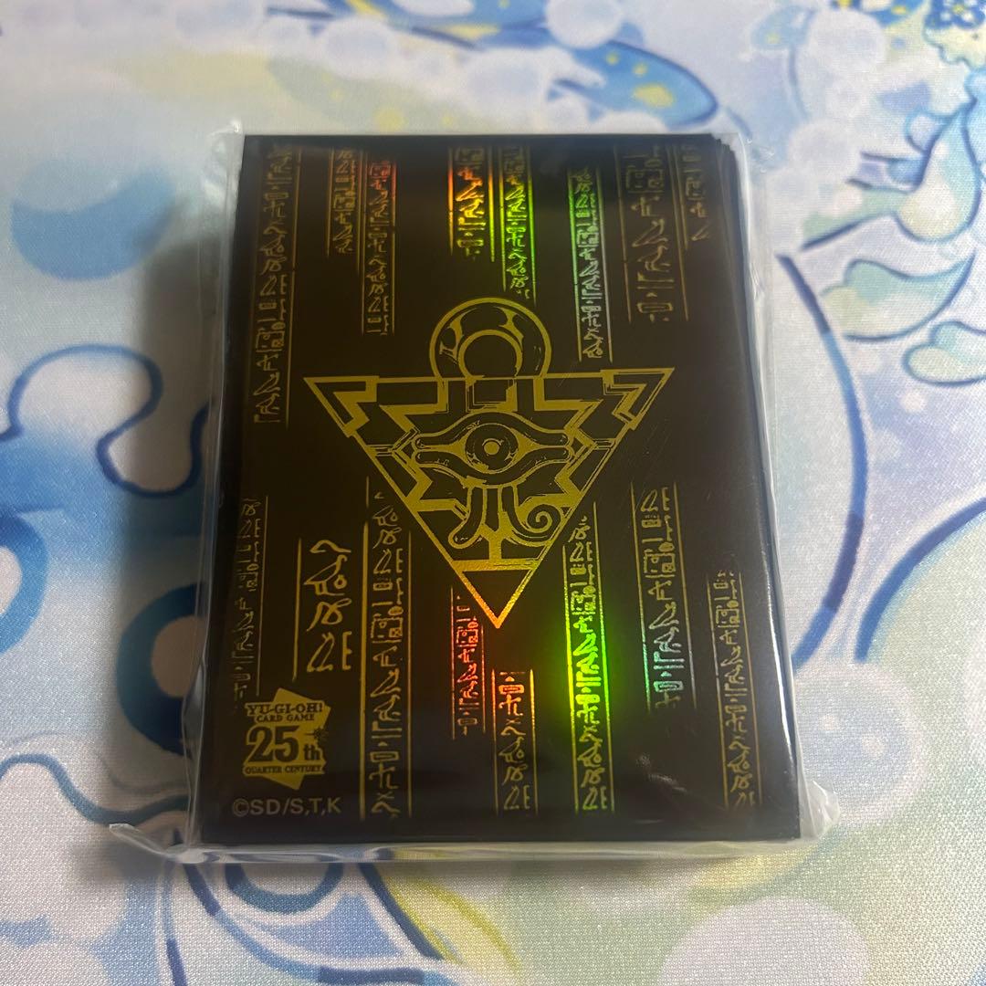 遊戯王 ニューロン 千年パズル スリーブ 黒 25th 100枚入り 未開封