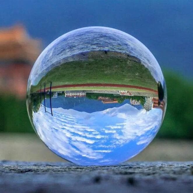 水晶玉 10cm クリスタルボール 溶錬水晶玉 I2 - メルカリ