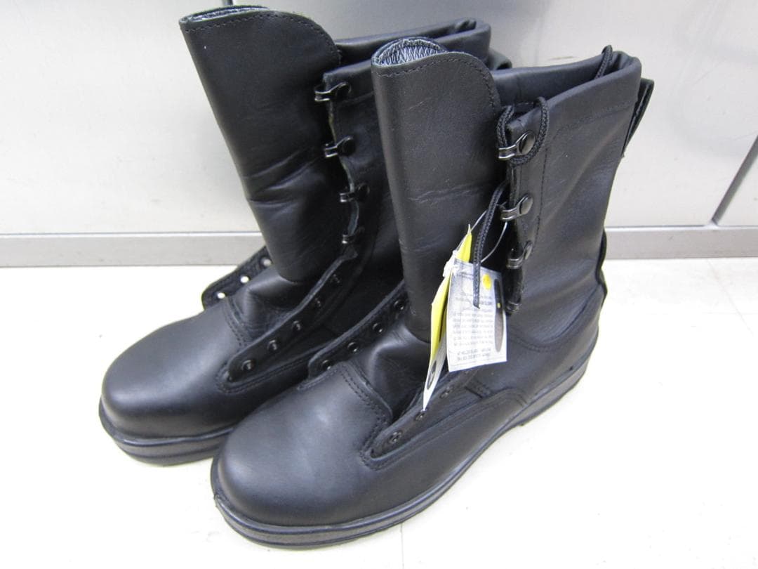 米軍放出品　vibromブーツ　安全靴US7.5 米軍放出品 vibromブーツ 安全靴US7.5 - メルカリ