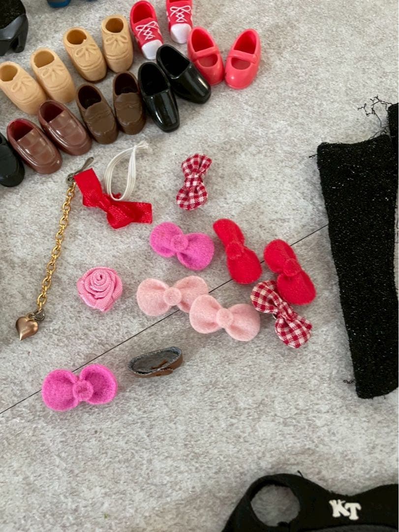 w*r様 90年代物☆ハローキティお着替えセット - メルカリ