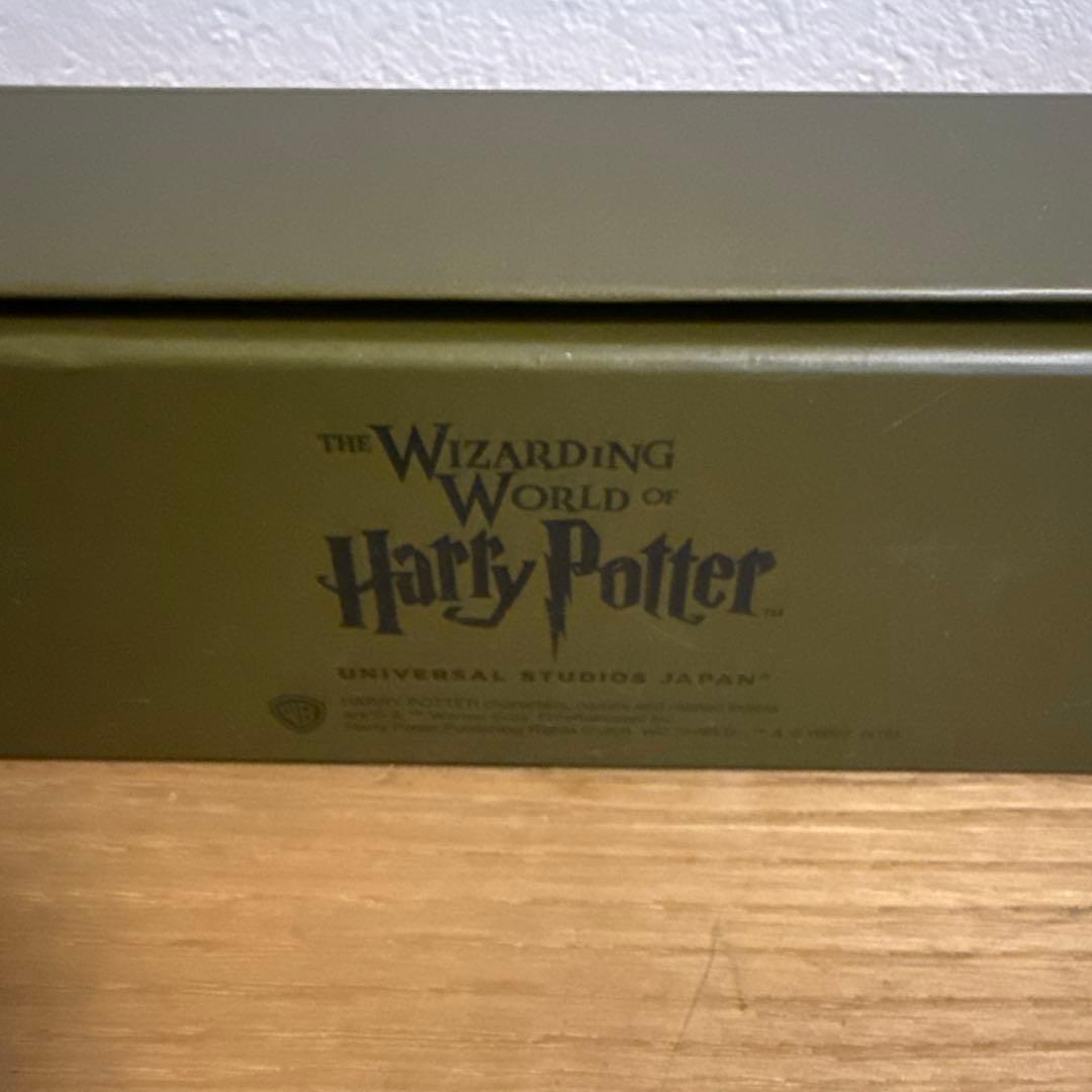 Ollivanders 魔法の杖 USJ限定 ほこり INT ROWAN 2 - メルカリ