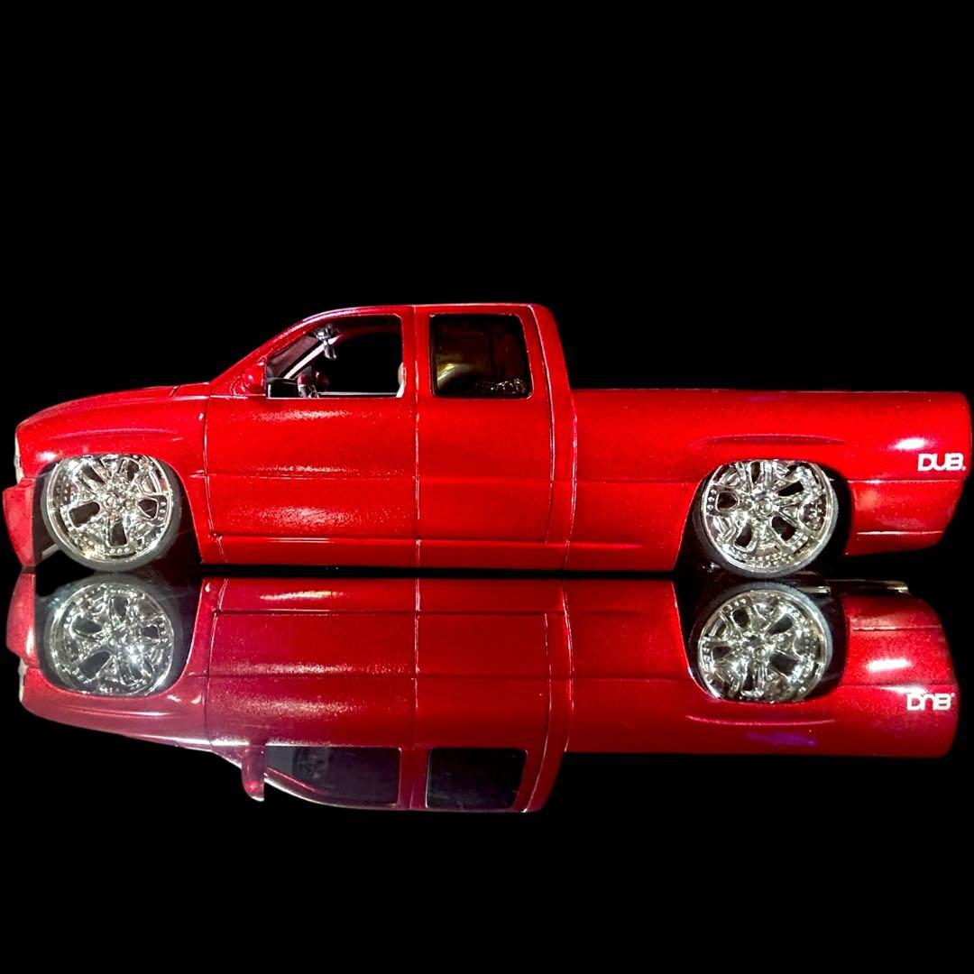 Jada Toys《 シボレー シルバラード ローライダー *トラッキン 》開封