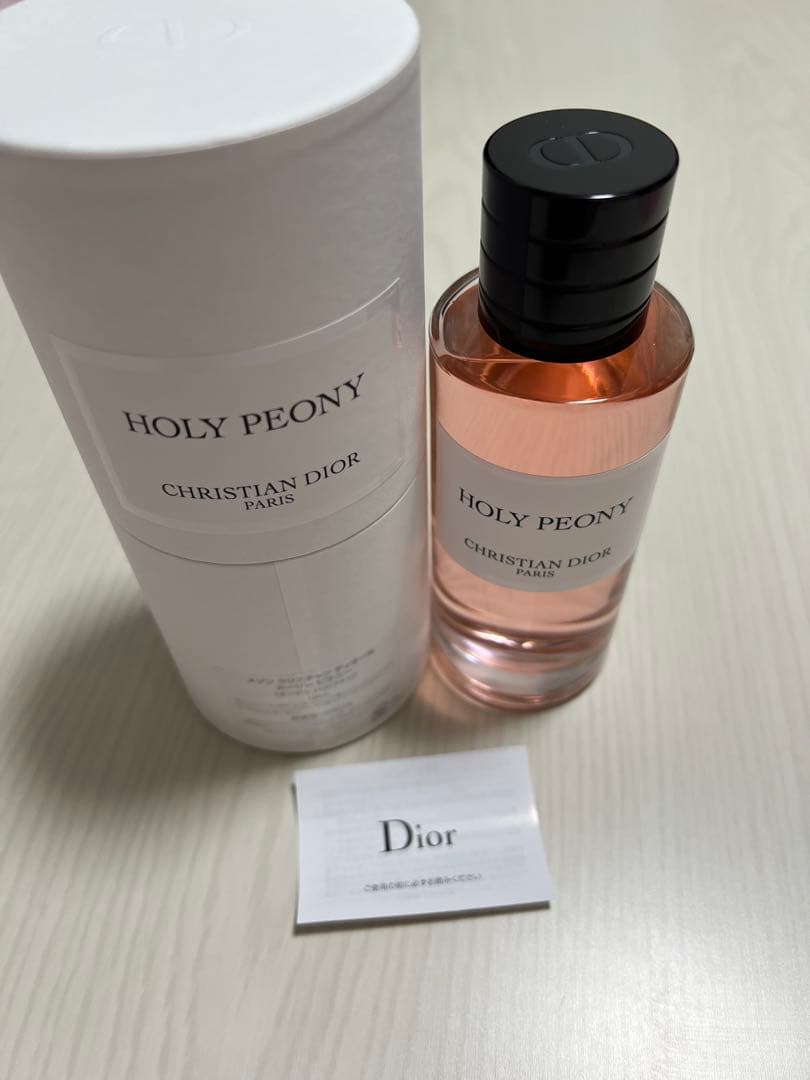 香水(女性用) Dior HOLY PEONY 125ml Holy Peony: botanical, lively, floral unisex perfume | Dior US