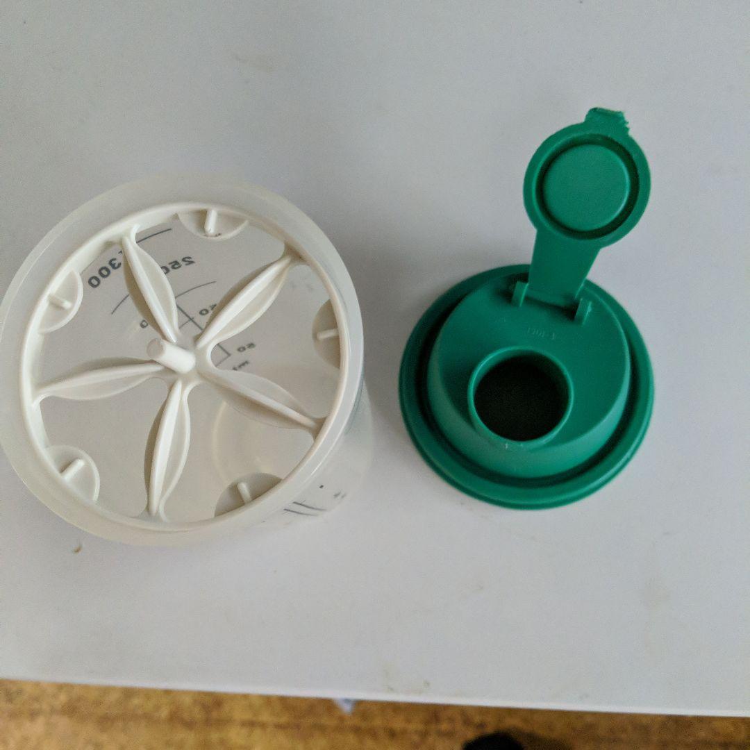 タッパーウェア3点 すのこ付き野菜ケース他2個 - メルカリ