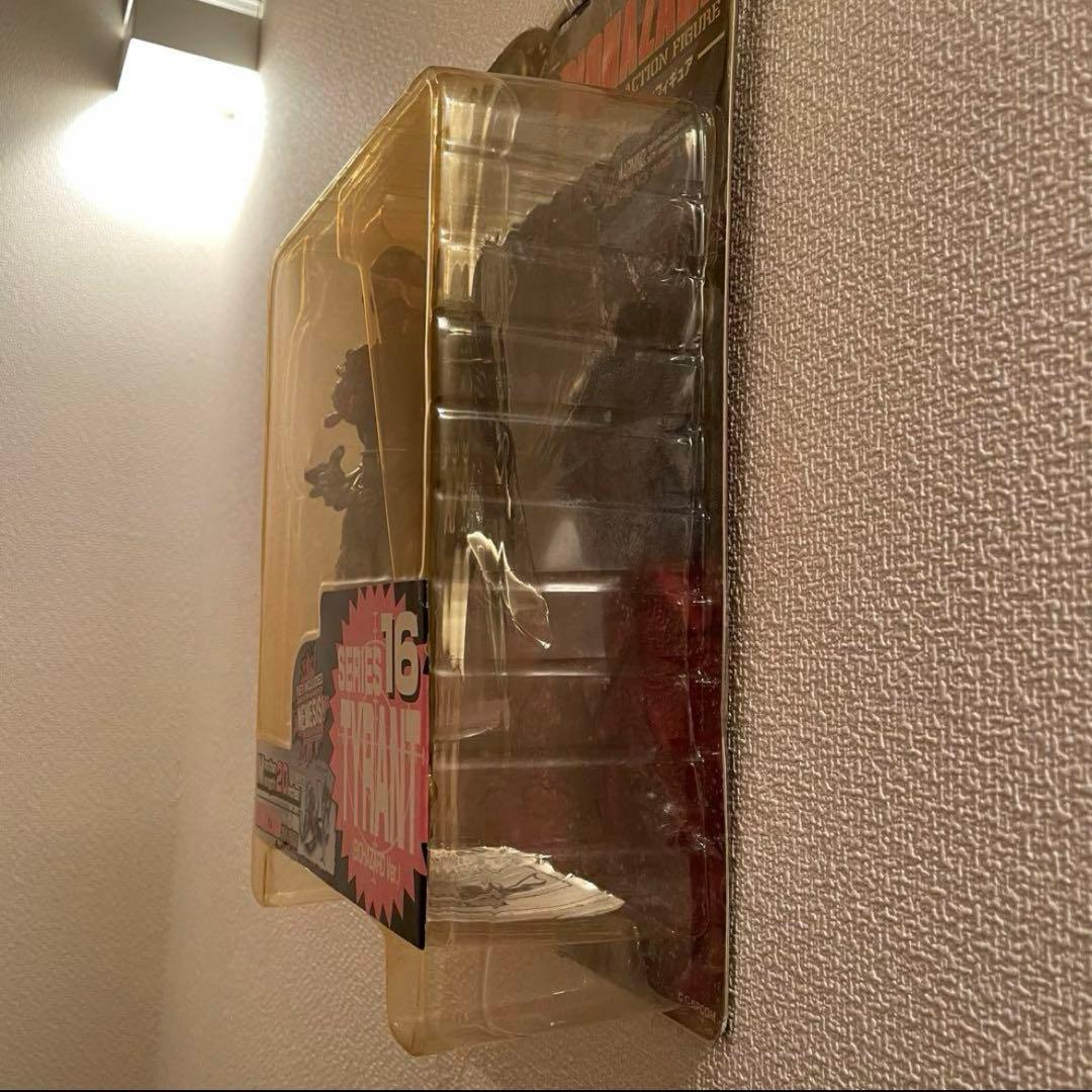 希少品】モビーディックバイオハザード タイラント フィギュア GM806