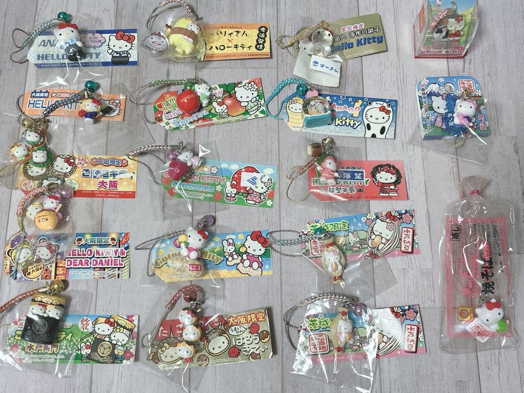 ご当地キティ キーホルダー 根付け ストラップ - メルカリ