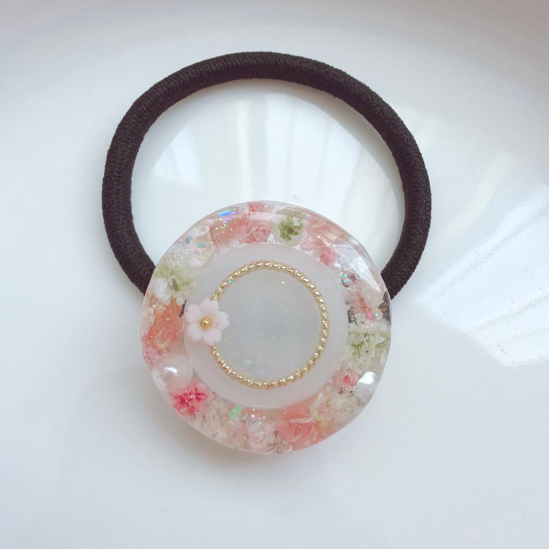 レジンヘアゴム　ピンク　桜　かすみ草　春　シンプル　3 煌めく春のカラーバリエーション 〜 桜 pink ～／ 大人 レジン