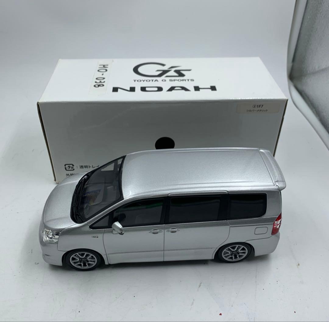 s.t152】GS トヨタ ノア サンプル 1/43 スケールモデル シルバー