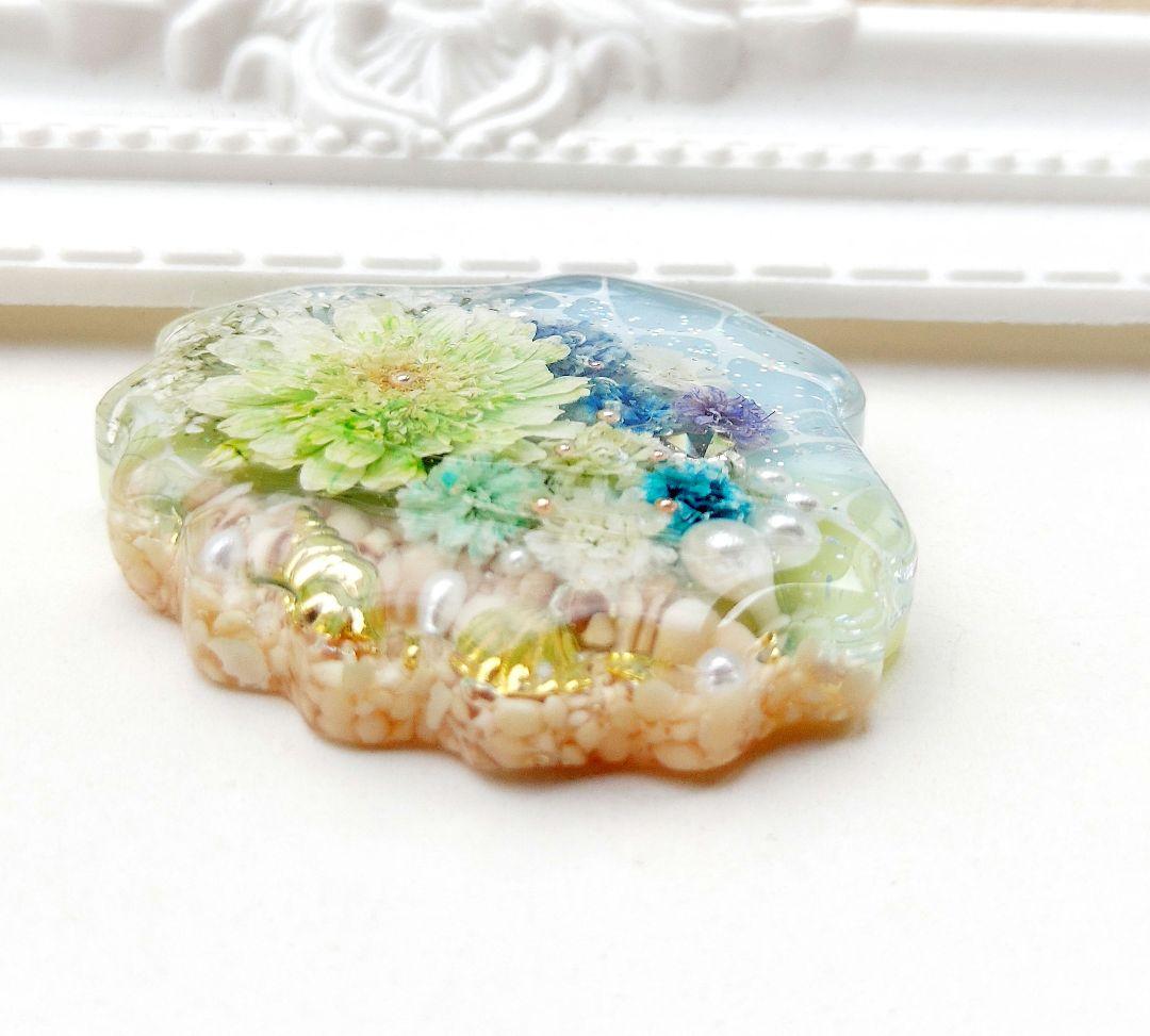 1587】レジン マトリカリア ヘアゴム ポニーフック ブロ―チ