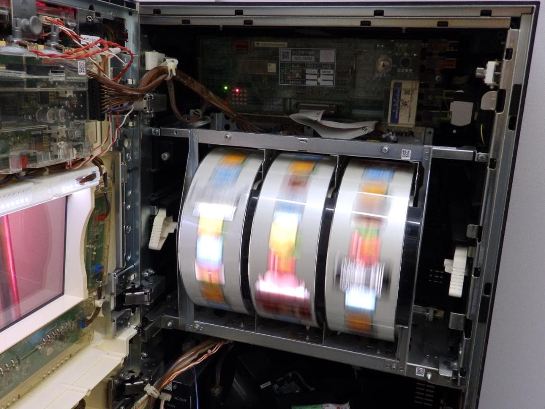 送料無料 パチスロ実機 めぞん一刻 夏色の風と 不要機付