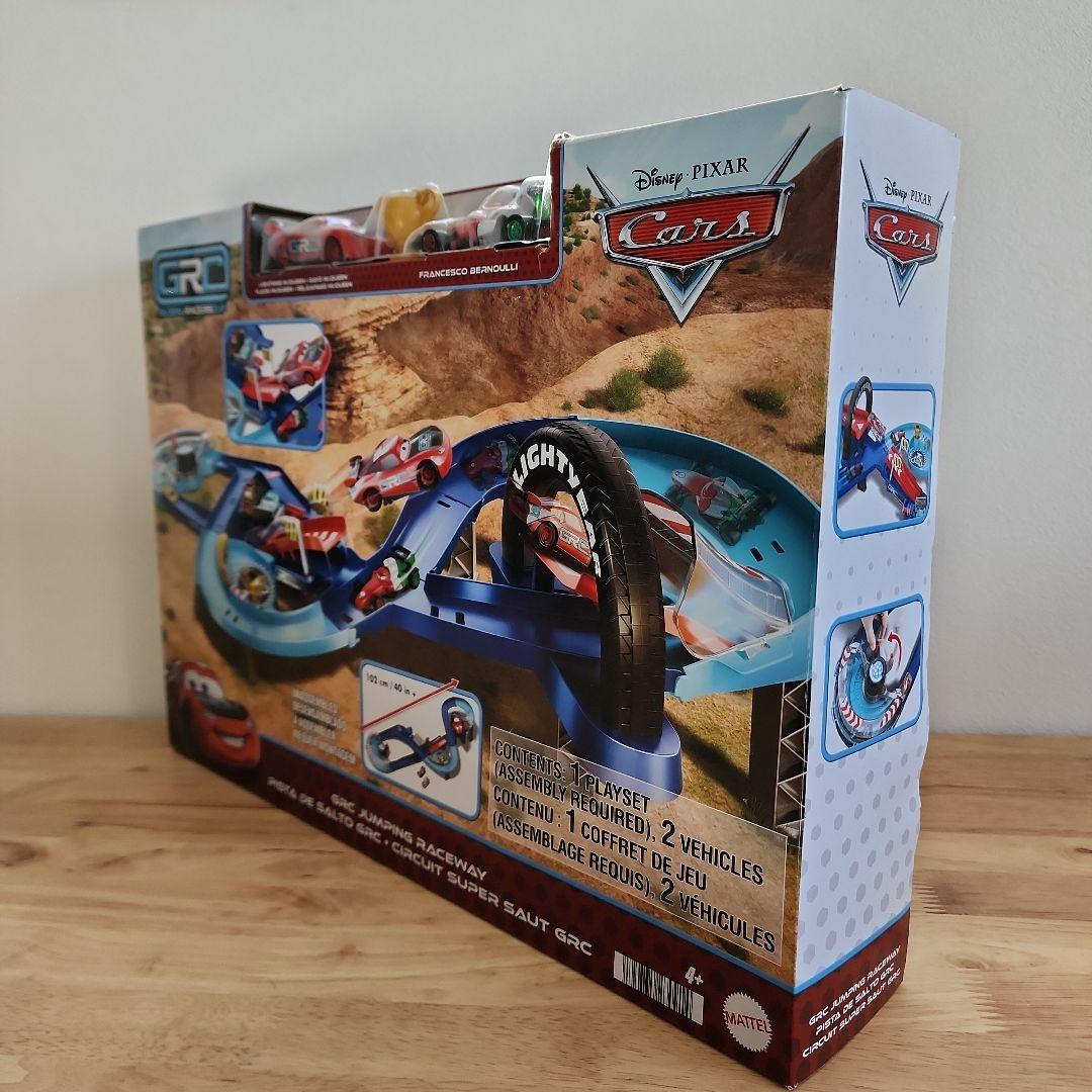 マテル カーズ GRC プレイセット ミニカー2台 マックィーン