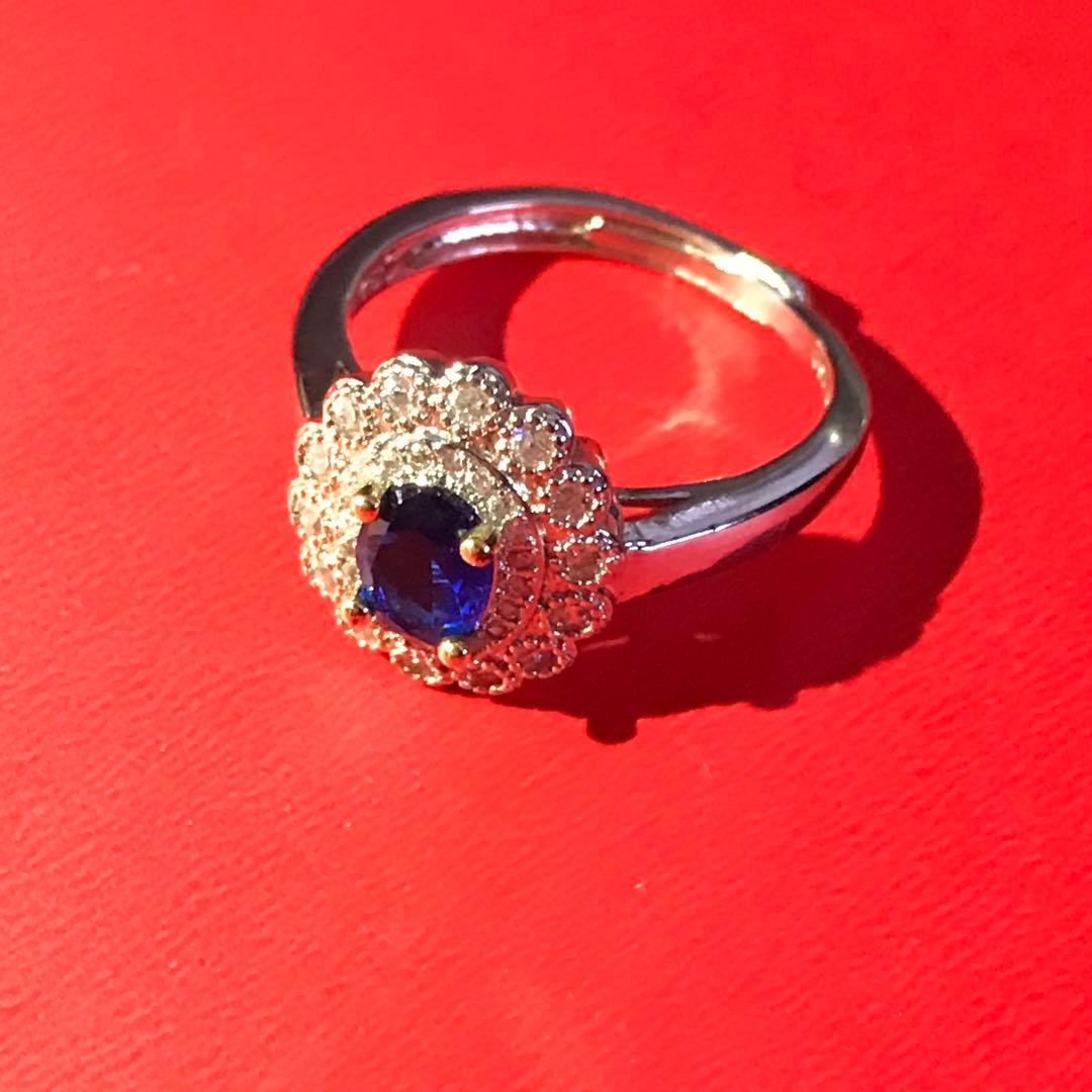 イギリス老婦人から受け継いだお金に困らない金運引き寄せ　天然サファイア特級呪物