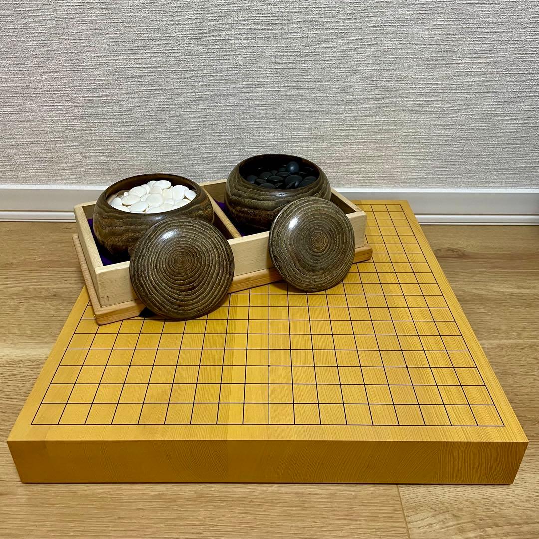 碁盤 はまぐり　蛤碁石 32号　碁笥セット　榧 黒木碁石店 本蛤碁石 厳選華印 32号 | 前川榧碁盤店