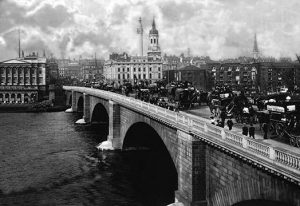 London Bridge(20" x 30") Canvas Wall Art